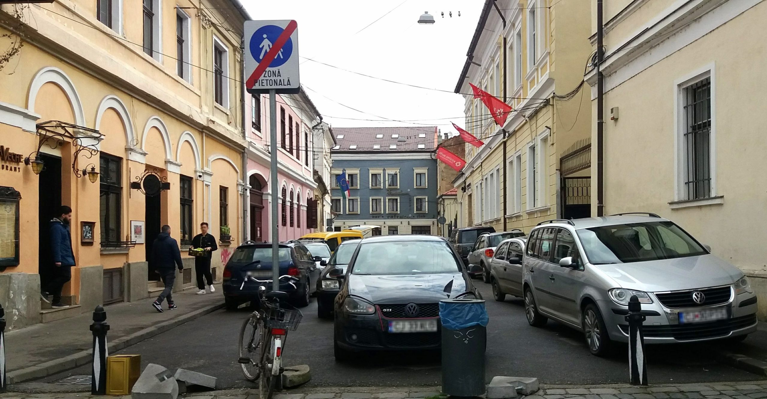 Un proiect al Primăriei Cluj ar putea scoate din zona “interzis pietonilor” trei străzi și o piațetă din centrul orașului