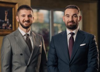 Clujenii de la BOOKR se extind în sectorul medical și îl aduc în echipă pe fostul director al Johnson&Johnson Medical Devices România