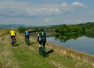 Explorare pe două roți a văii Mărătorii, Apahida, în cadrul campaniei Someșul Culoare Verde-Albastru
