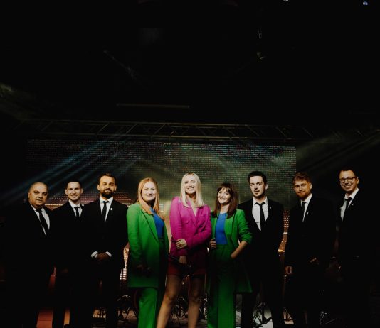 Revelion 2023 la Cluj: Aroma Events organizează petrecere retro pe ritmurile Andrada & City Dust