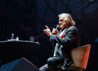 Zilele Clujului 2023: mii de clujeni l-au omagiat pe actorul Florin Piersic în seara dedicată teatrului