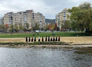 The Last Lamentation – ‘Spectacol-ritual’ pe Plaja Grigorescu din Cluj-Napoca