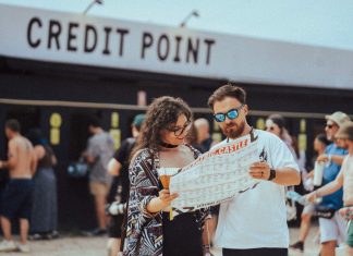 Ghidul Participanților la Electric Castle 2025: Informații despre transport, acces și numere de contact