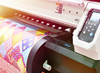 Control total, costuri mai mici: investițiile care îți schimbă jocul în publicitate